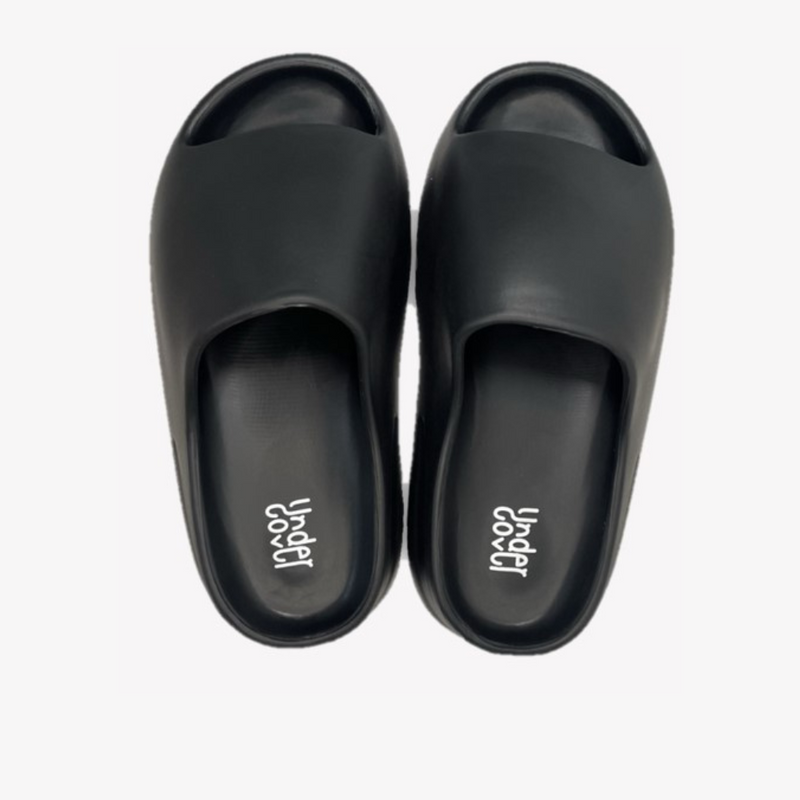 UC BLACK MARSHMALLOW SANDAL