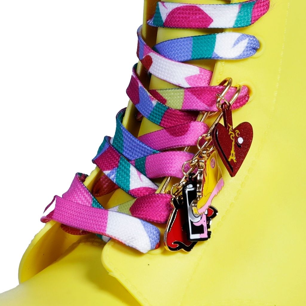 OH LÀ LÀ SHOELACE CHARM